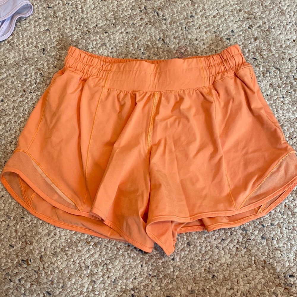 Hotty hot low rise lined shorts 4 inch (size 6)
